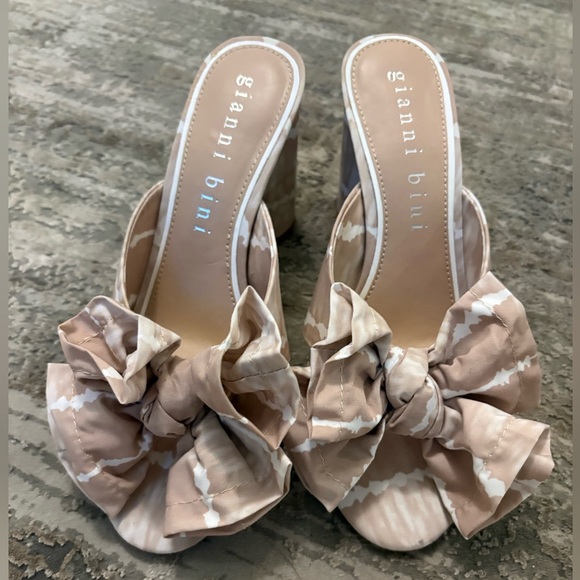 Gianni Bini Blush Bow Heeled Sandals - Picture 2 of 4